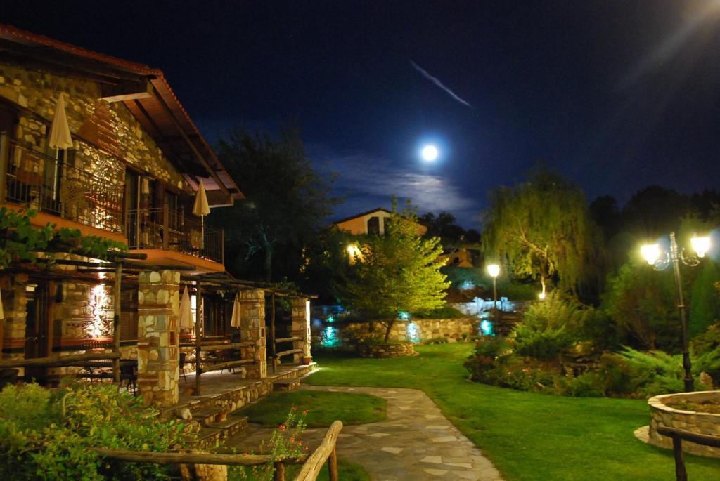 Tzivaeri Hotel Likodhromion Ngoại thất bức ảnh
